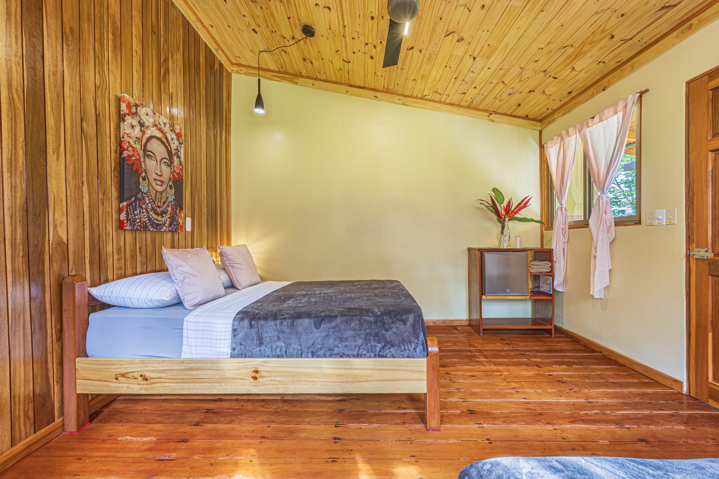 Iguana Room: bedroom