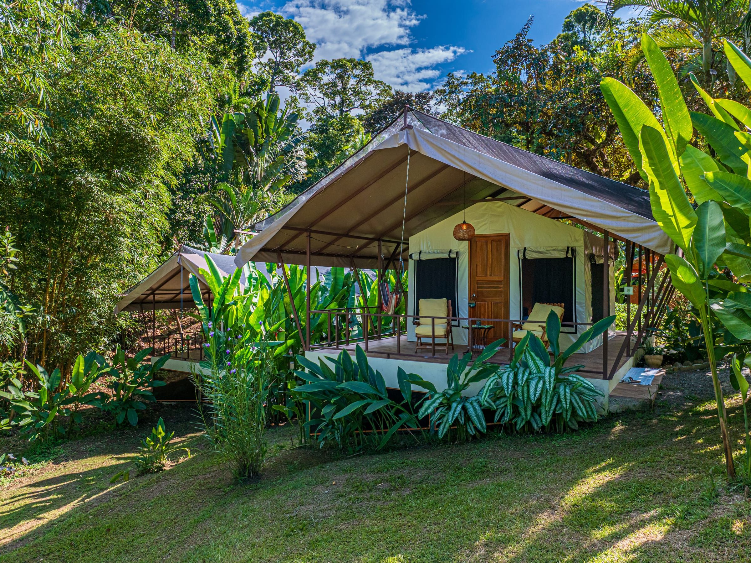 Private Eco-Tents: exterior
